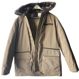 Browning Co.Vintage Sportsman’s Fur-Trimmed Outerwear Insulated Goose.Size 44